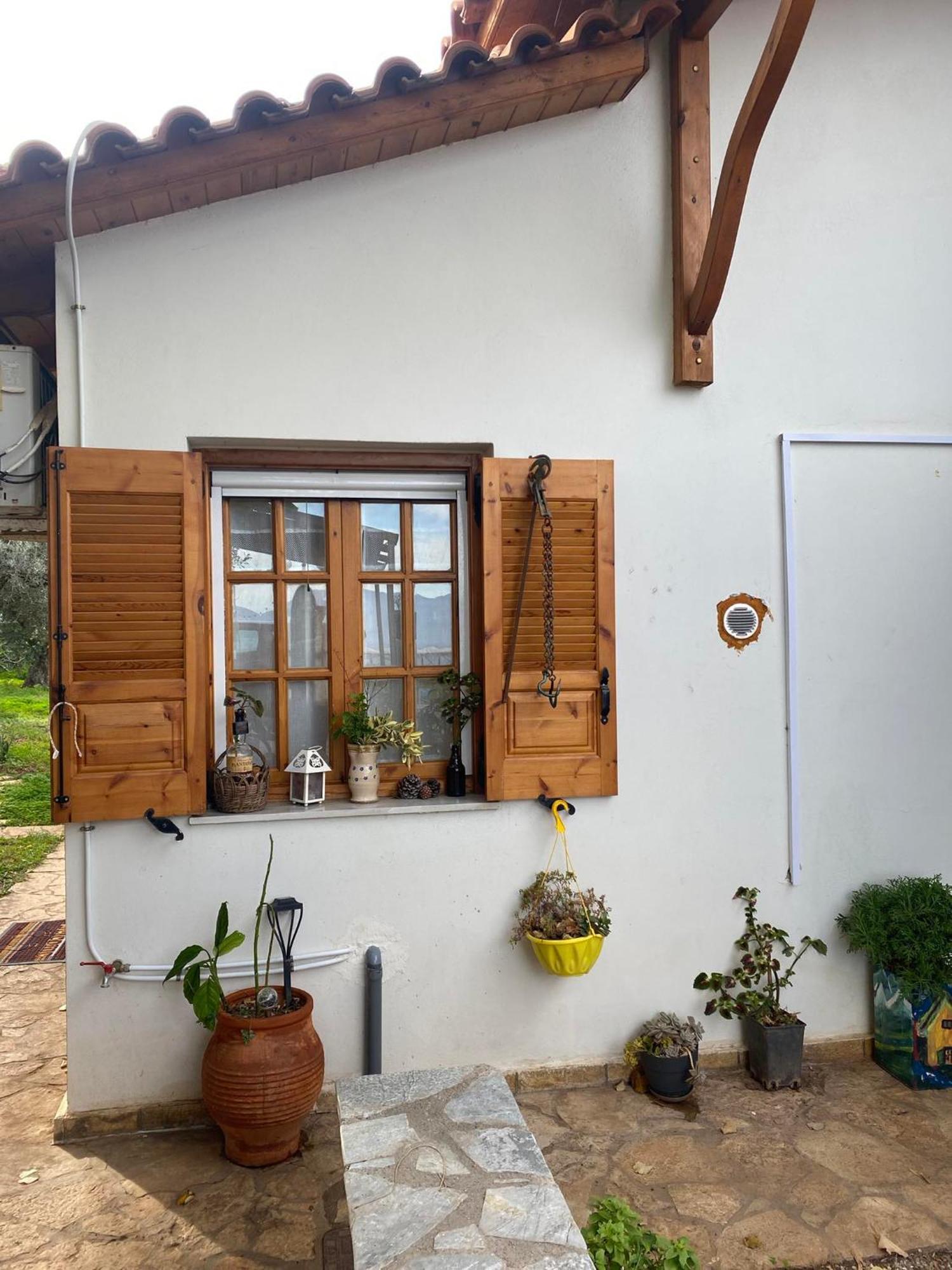 Cottage House With Incredible View Trápeza Екстериор снимка